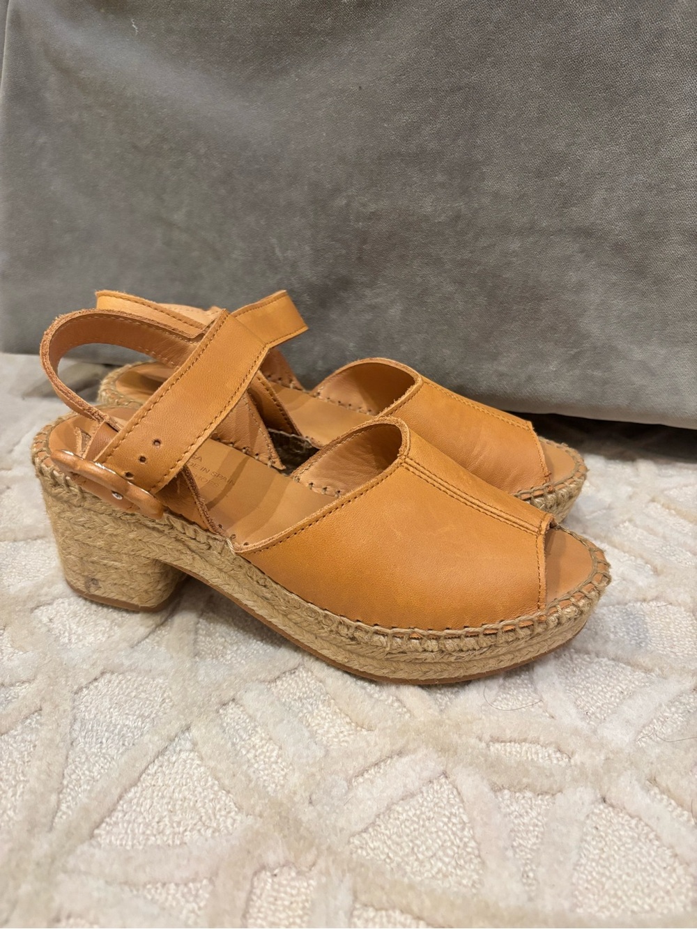 NIB Naguisa Fumarola Tan Leather Espadrille Slingback Sandals